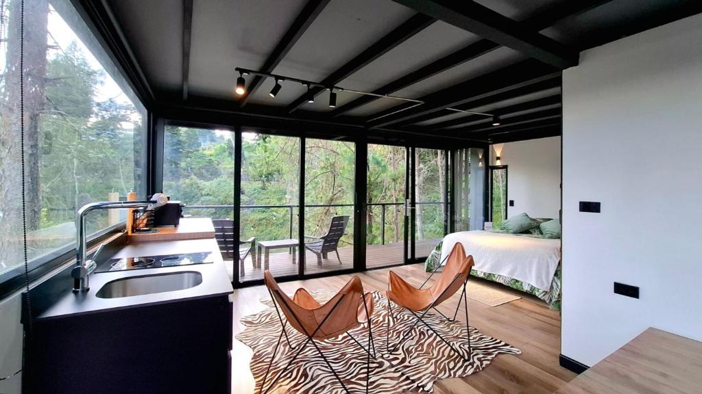 Tranquil Holiday Park Retreat in Guarne, Antioquia - 2