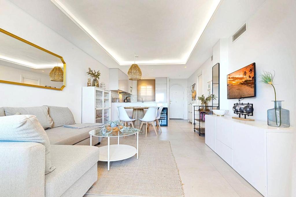 Modern 2-bedroom, 2-bathroom apartment - 5