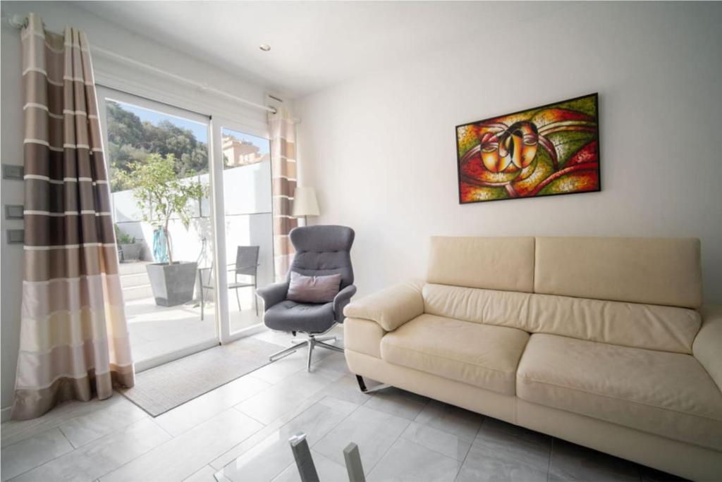 Modern two-floor townhouse with sauna Los Pacos Casa Sarilyn - 4