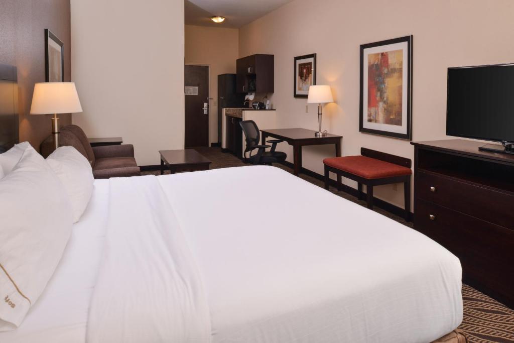 Holiday Inn Express & Suites Washington - Meadow Lands photo