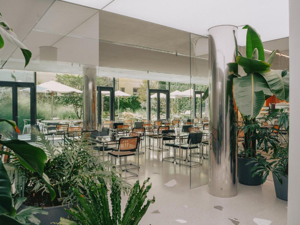 Restaurant, Hotel Josef in Prague