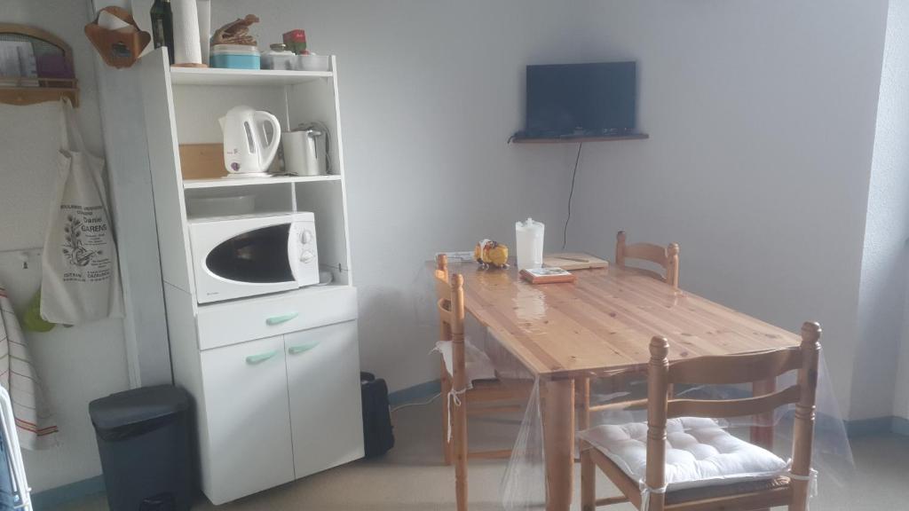 Appart situé au sein d'une résidence à Barèges pour 4 à 6 personnes, 1 chambre, 1 mezzanine - 3