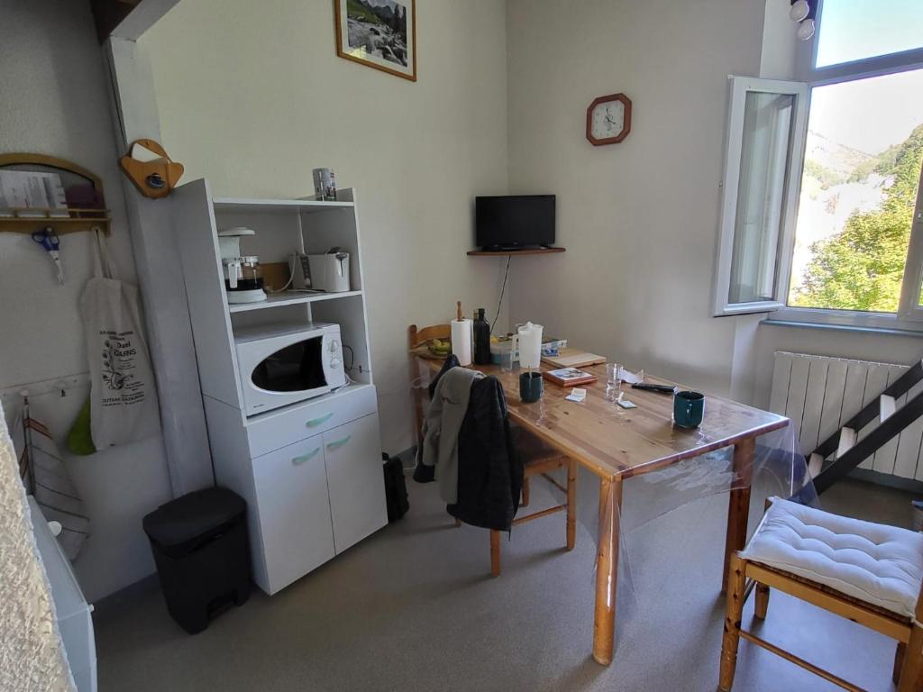 Appart situé au sein d'une résidence à Barèges pour 4 à 6 personnes, 1 chambre, 1 mezzanine - 2