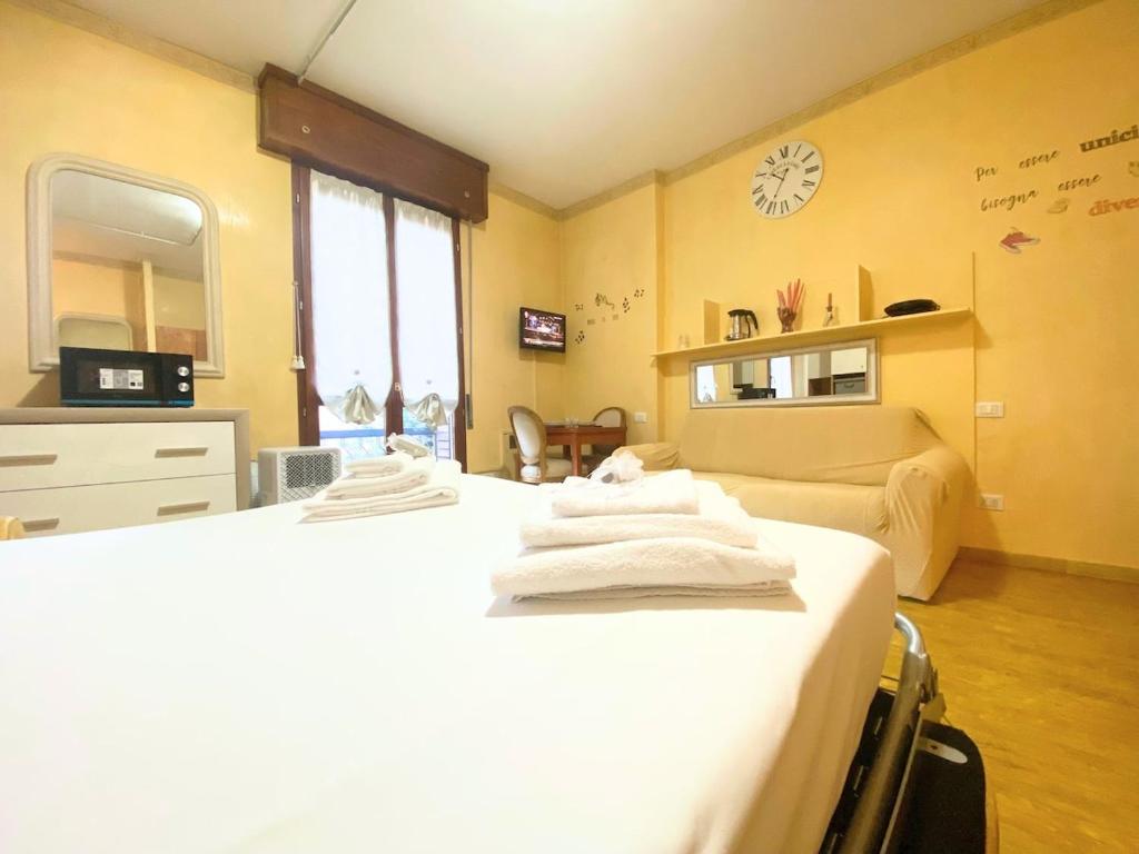 Studio apartment in the University Center - 2