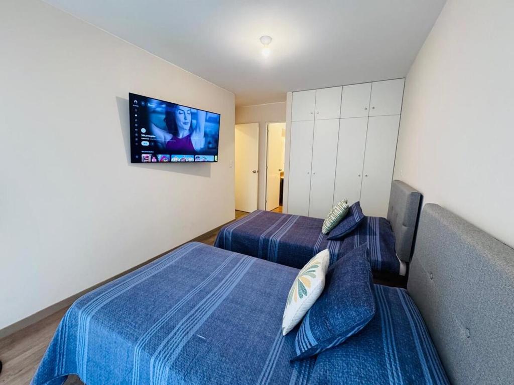M15 - Two Bedroom Apartment in front of the US Embassy - 3