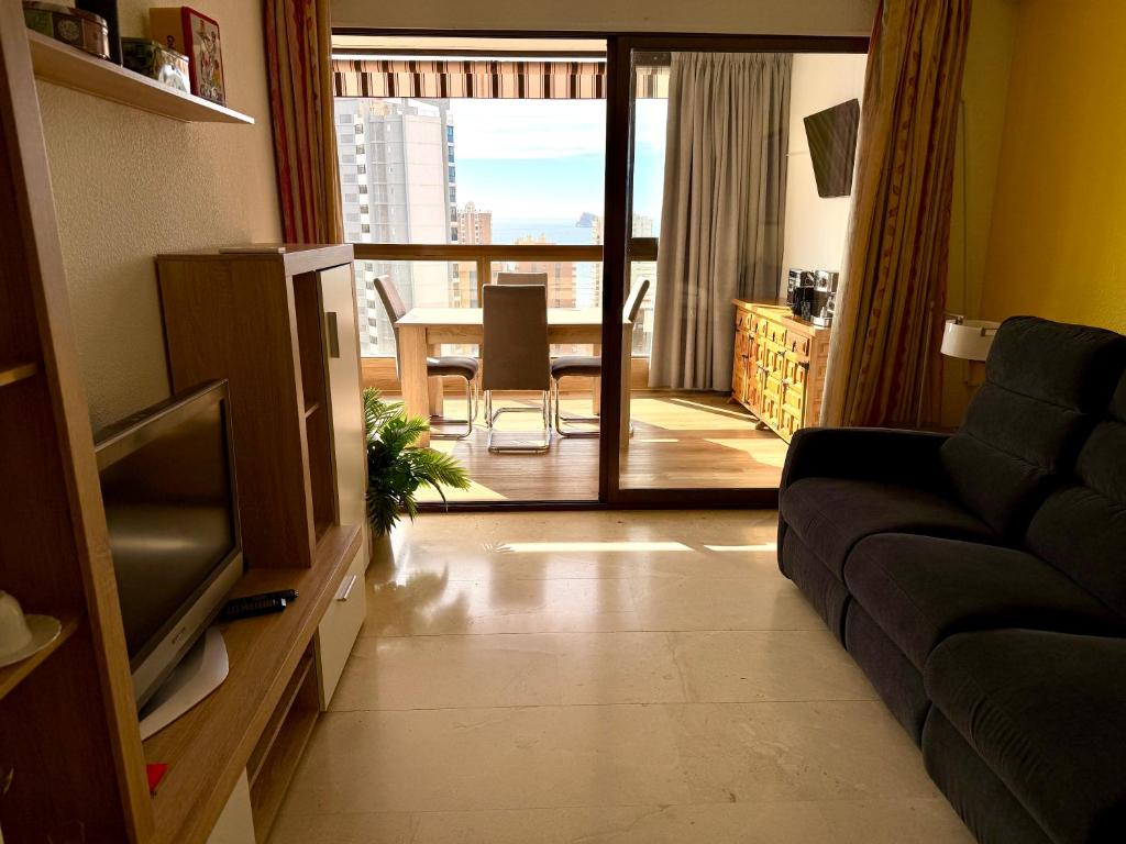 Spacious 2-bedroom & 2-bathroom Apartment at Gemelos 2 - 4