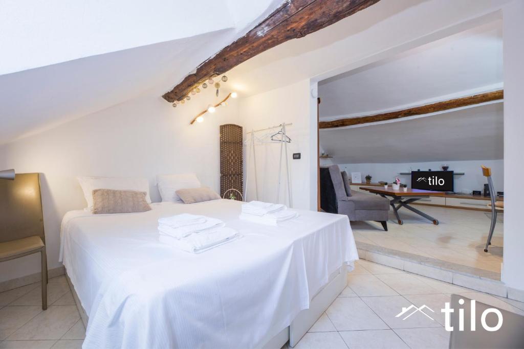 Beach 4M|1BR| A/C| Wi Fi by Tilo - 1