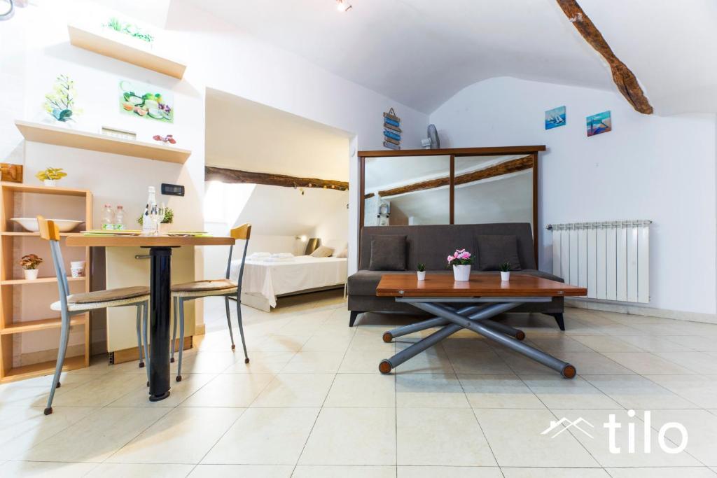 Beach 4M|1BR| A/C| Wi Fi by Tilo - 3