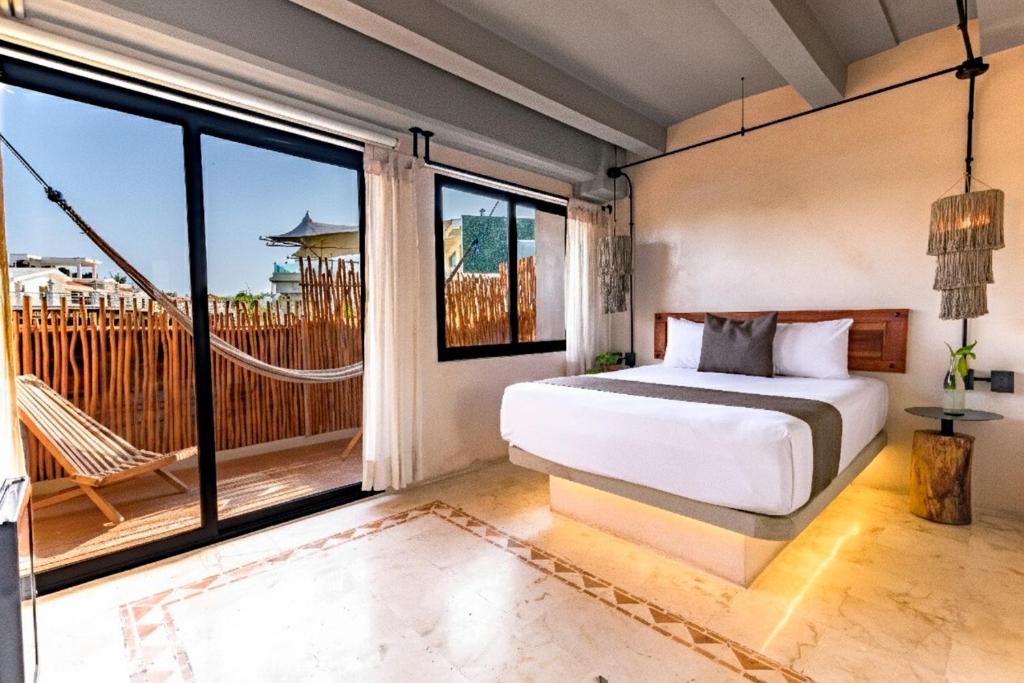 Caribbean Paradise Hotel & Spa - 5th Avenue - 1