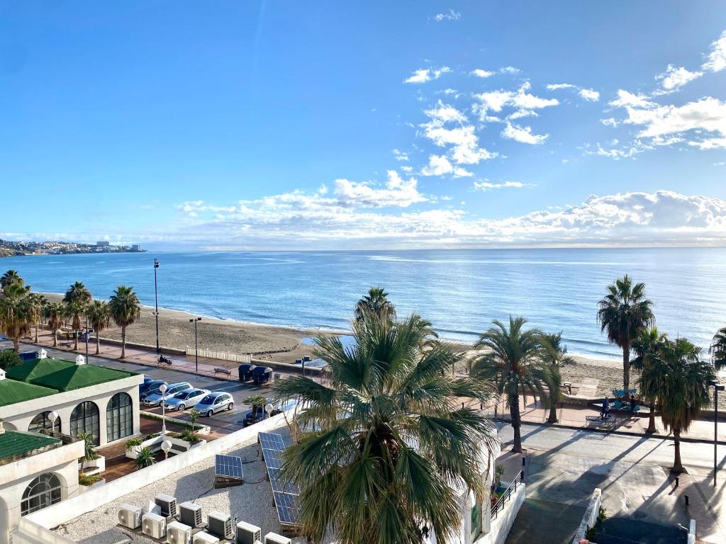 Acogedor Estudio Frente a la Playa de Fuengirola - 2