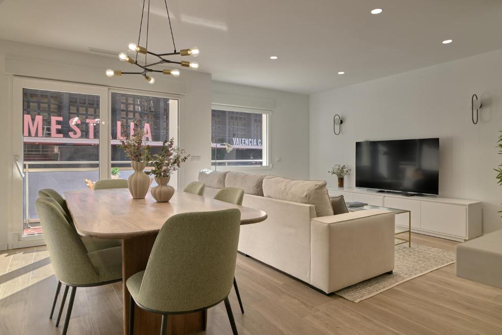 Romantic Suite in the City Heart by Virkin Suites - 2