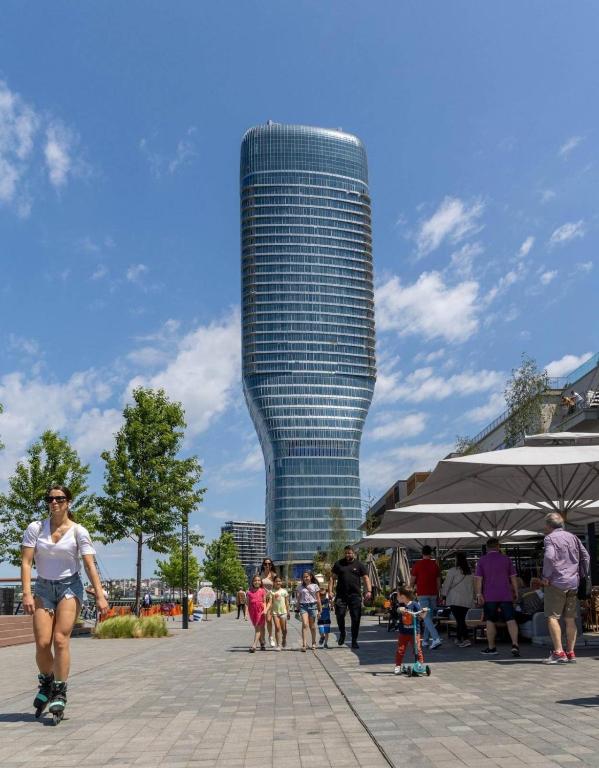1 Beograd na Vodi Belgrade Waterfront posaljite poruku radi info o nacinu ulaska i preuzimanje kljuca - 1