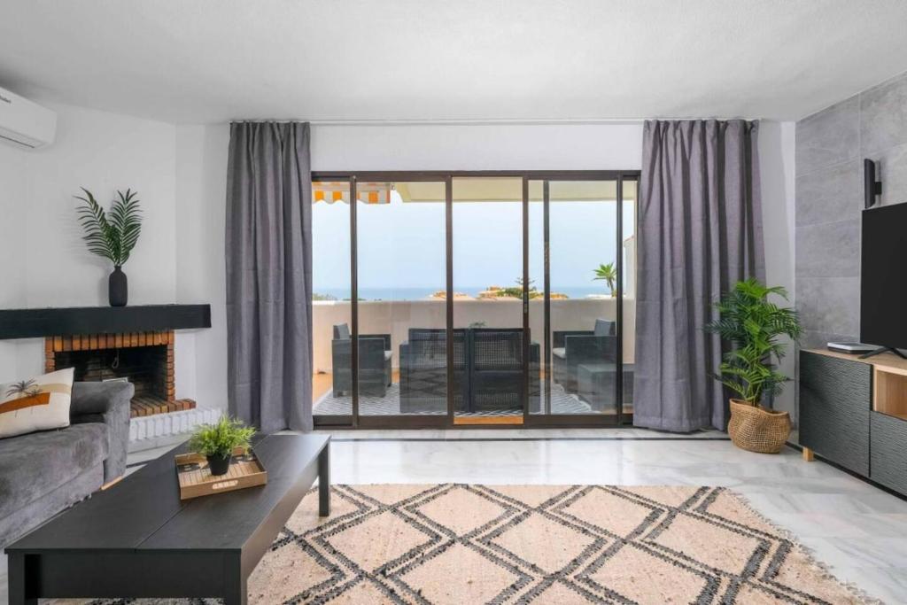 Stunning penthouse in Calahonda - 3