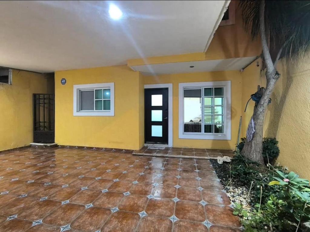 Casa en Merida para 10 l excelente ubicación - 1