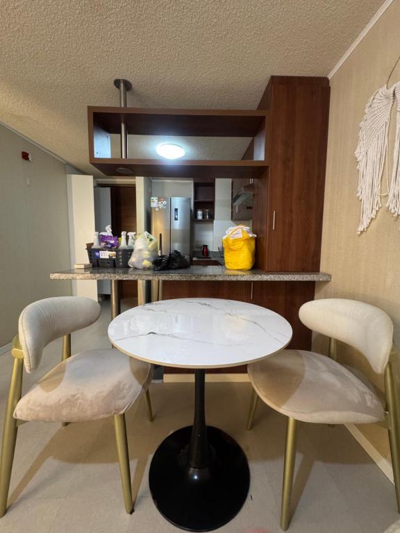 Flat 1BR San Miguel cerca a Malecón con balcón - 5