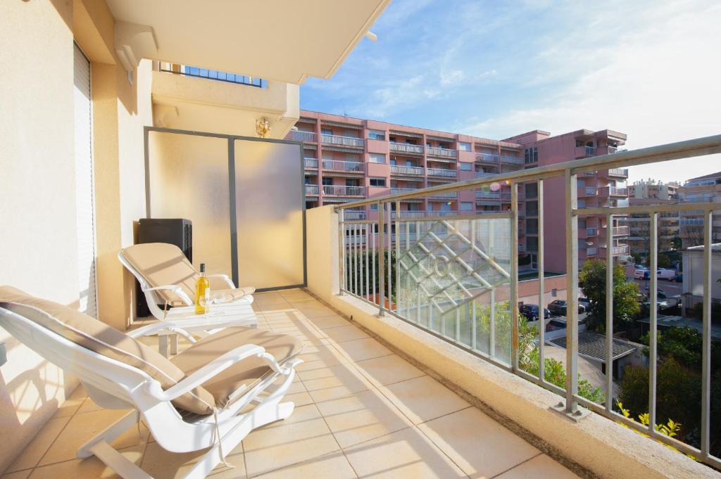VILLA MELANIE - Agréable 3 pièces - Centre ville Menton - Parking - 4