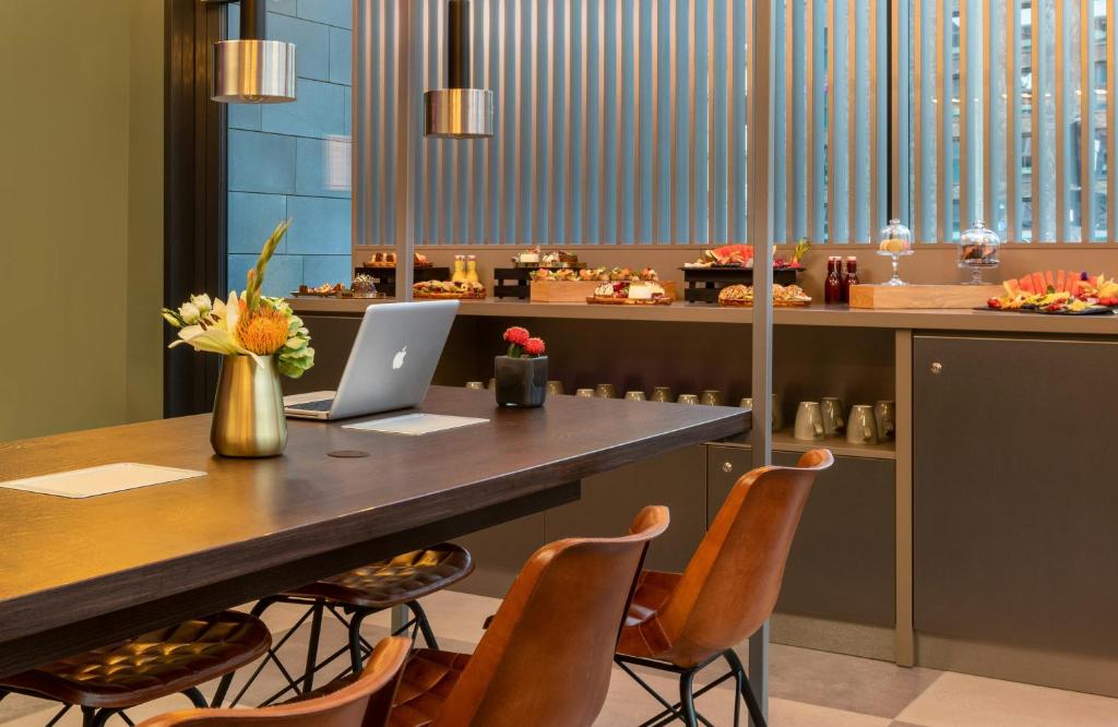 Toplantı odası / Geniş salon