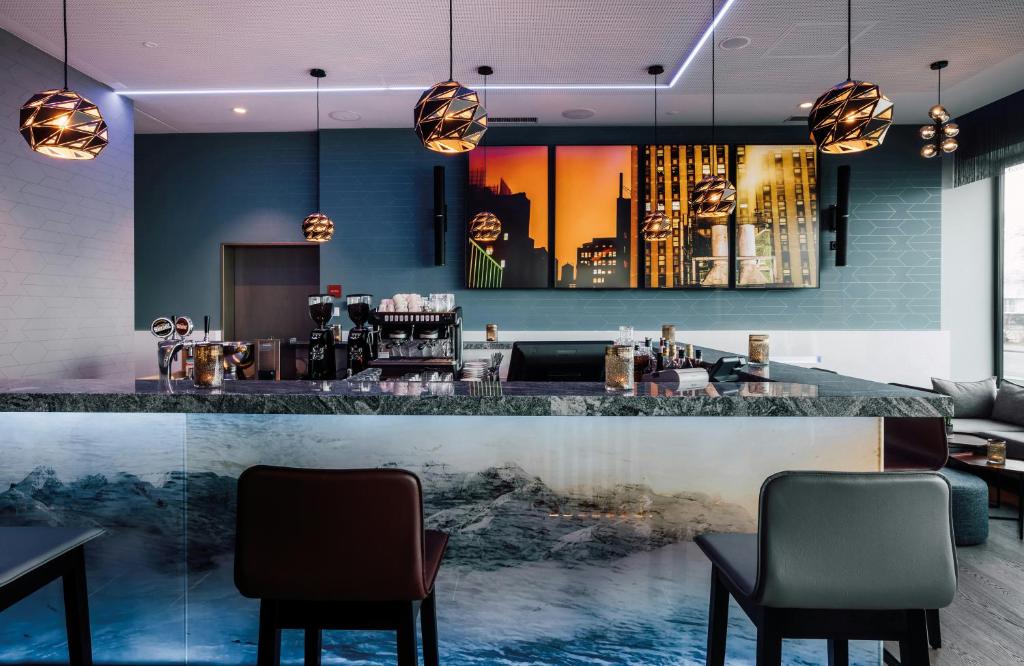 Bar/lounge