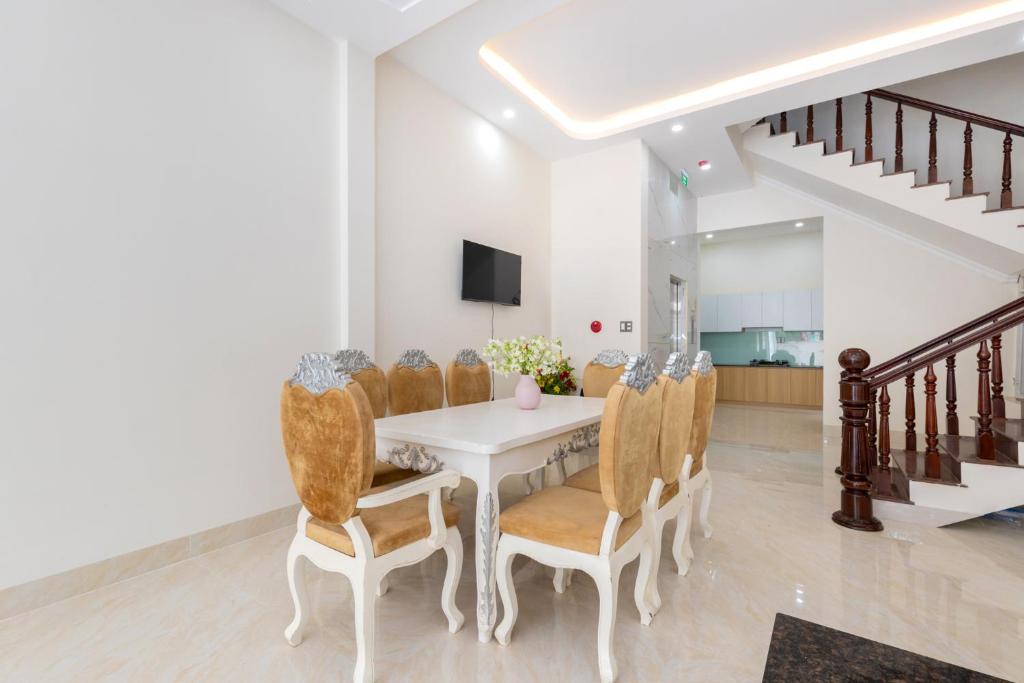 Villa 05 Lac Long Quan