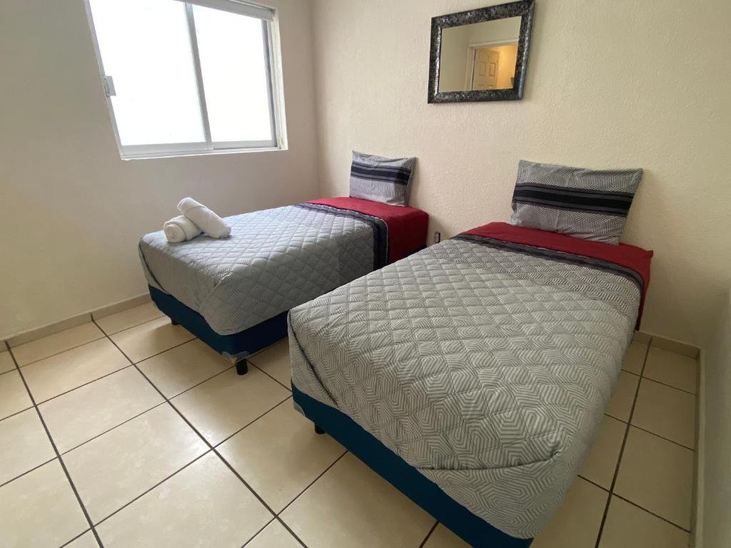 3 rooms 3 bath 12minAndares 15minAkron - 2