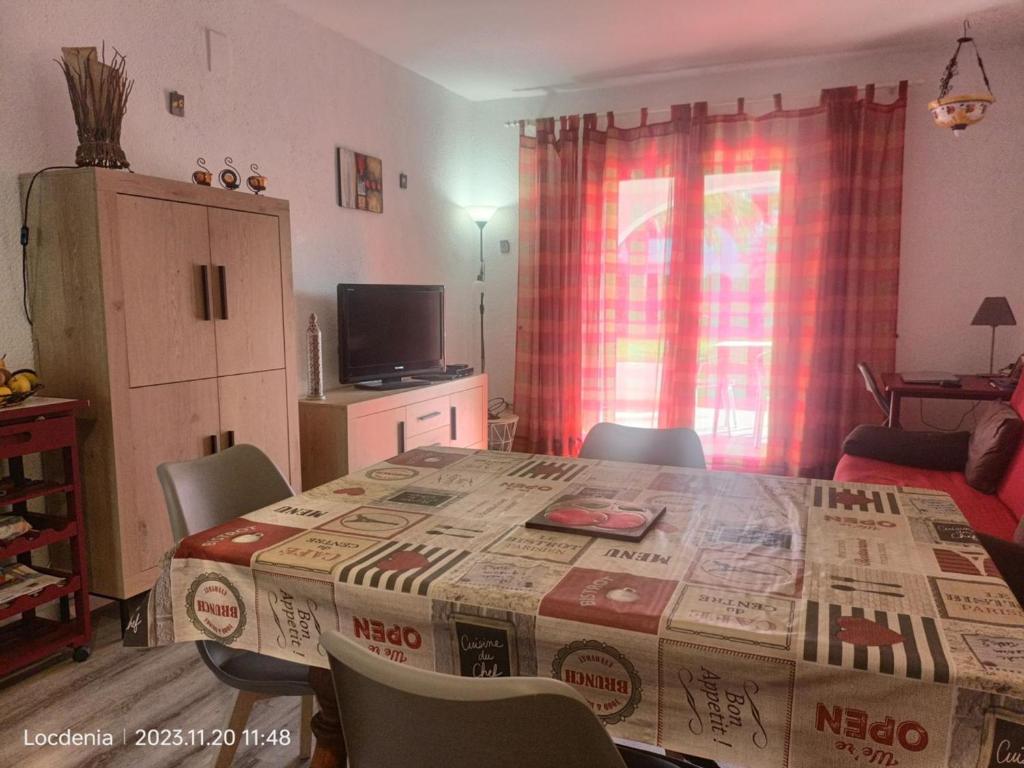 Apartamento frente al mar con terraza y vista al jardín - ES-373-26 - 3