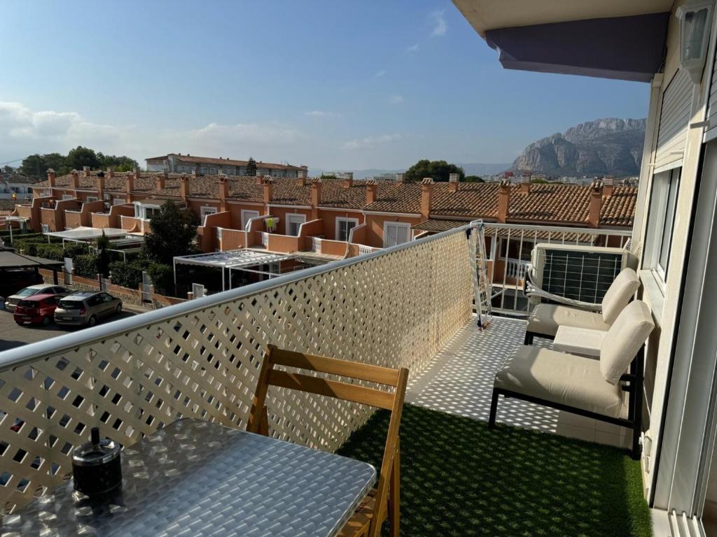Cómodo apartamento en Denia con aire acondicionado y aparcamiento, cerca de la playa - ES-373-57 - 2