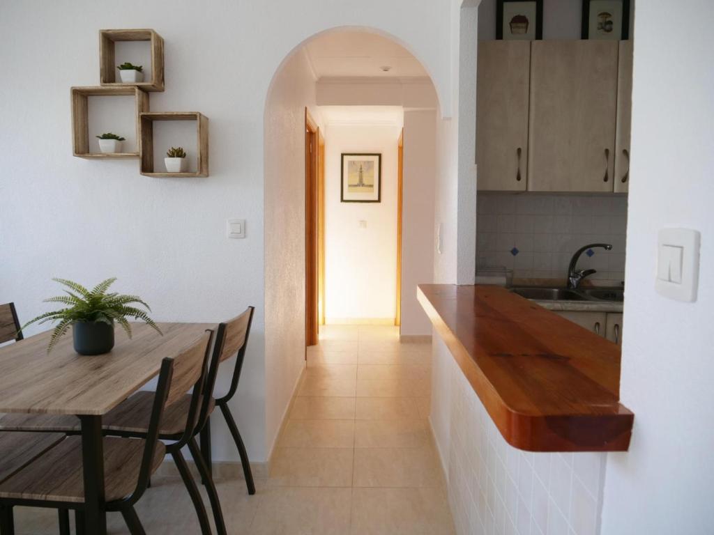 Cómodo apartamento en Denia con aire acondicionado y aparcamiento, cerca de la playa - ES-373-57 - 5