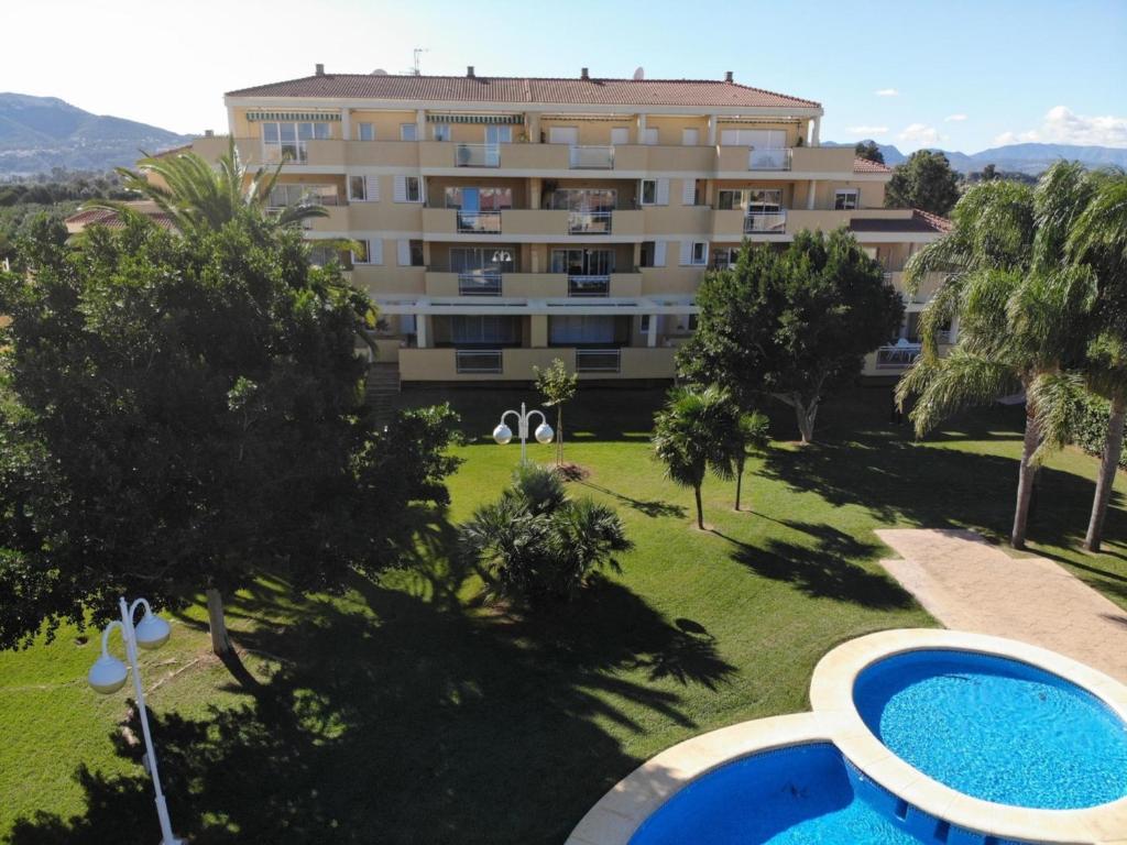 Apartamento encantador de 3 habitaciones con terraza y acceso al jardín en Denia - ES-373-39 - 1