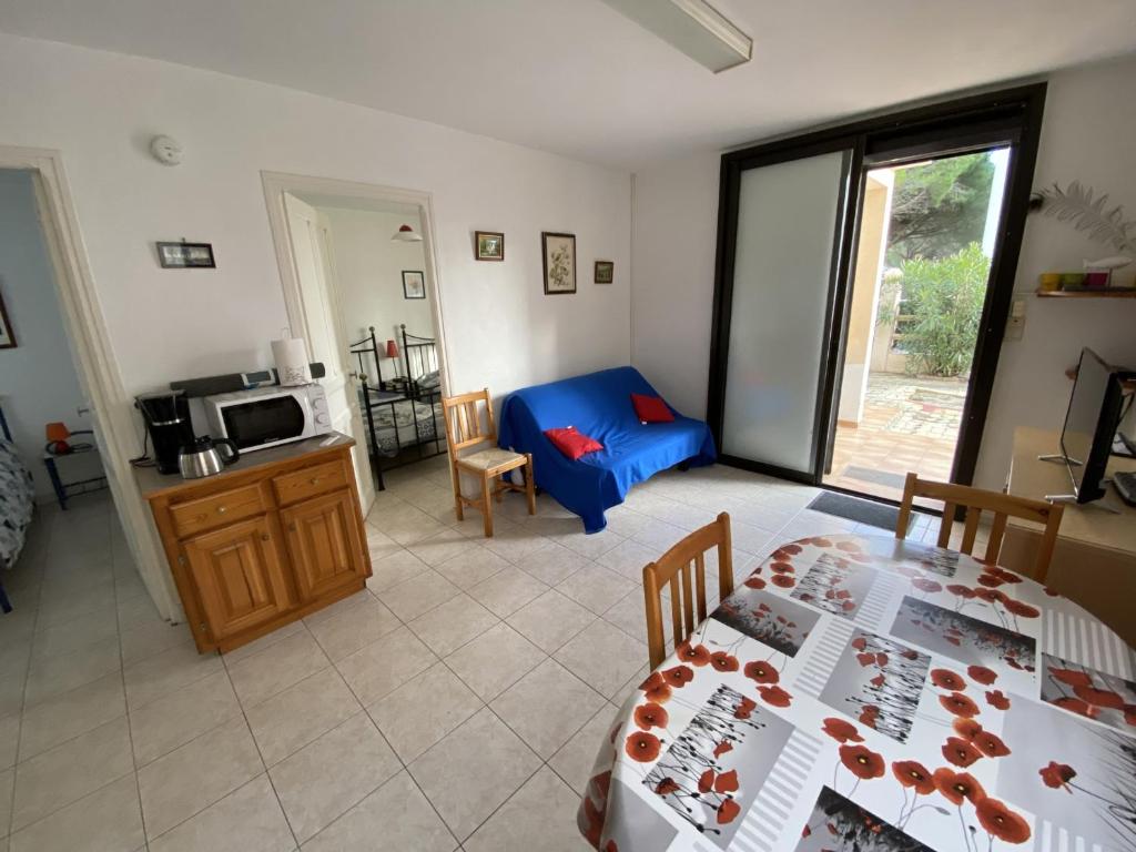 Appartement 3 pièces avec Parking et Climatisation - FR-1-837-93 - 4