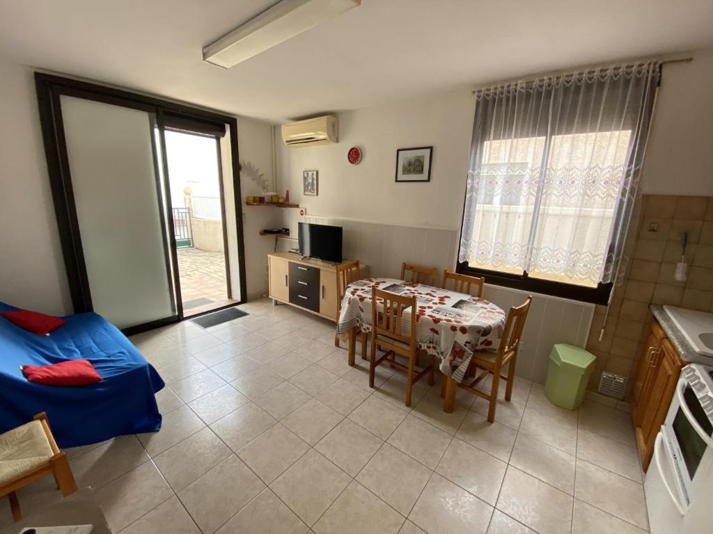 Appartement 3 pièces avec Parking et Climatisation - FR-1-837-93 - 5