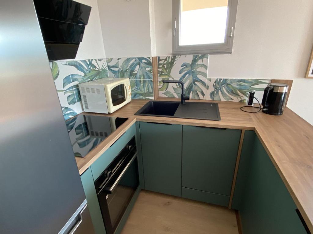 À louer : Appartement cosy pour 2 à Argelès-sur-Mer, à 50m de la plage, avec parking - FR-1-837-92 - 5
