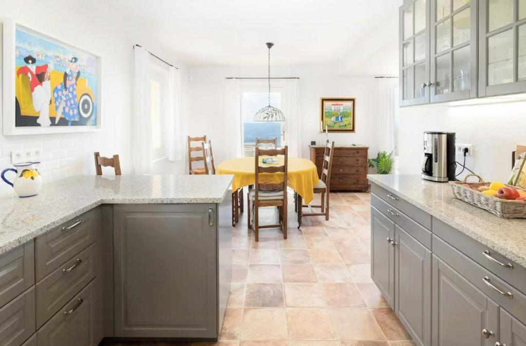 Villa With Pool And Views Of Cannes - 5