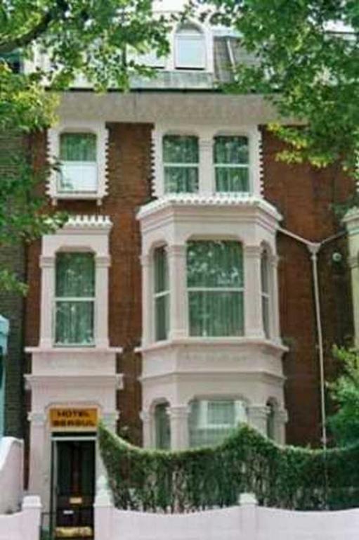 Hotel Sergul — Hotel in London