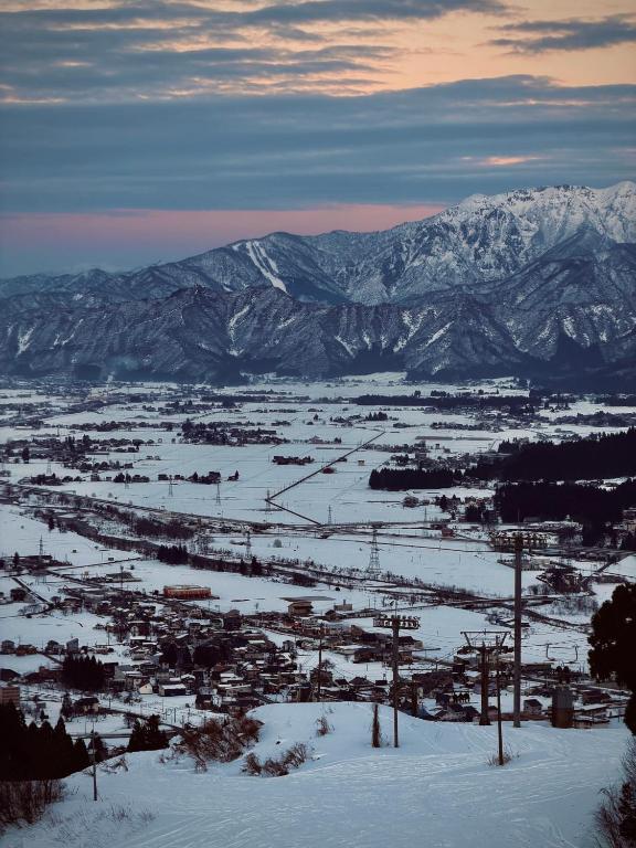 Yuzawa Hotel New Fukudaya-ski in ski out 호텔 이미지 1