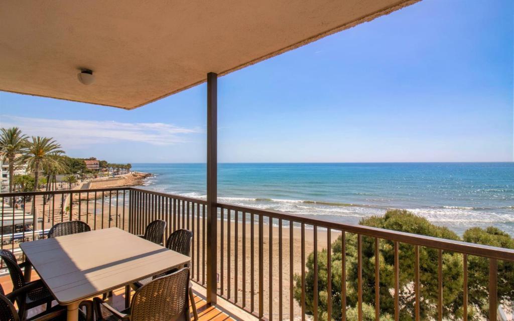Apartamento con vistas frontales - Primera línea Playa Cargador - ALBERT VILLAS - 2