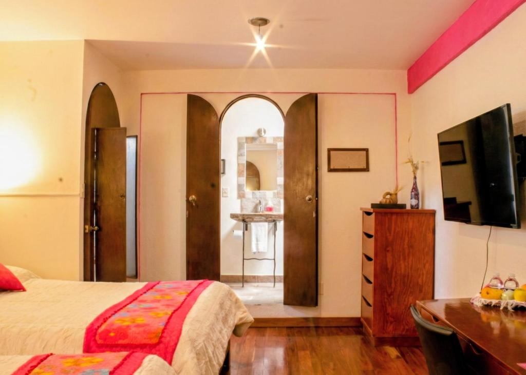 Hotel Coyoacan - 1