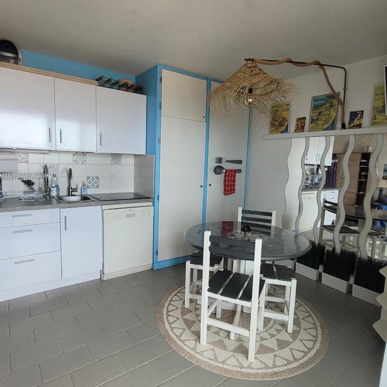 L'Arche by TAH - Face mer avec balcon-Hyper centre - 3