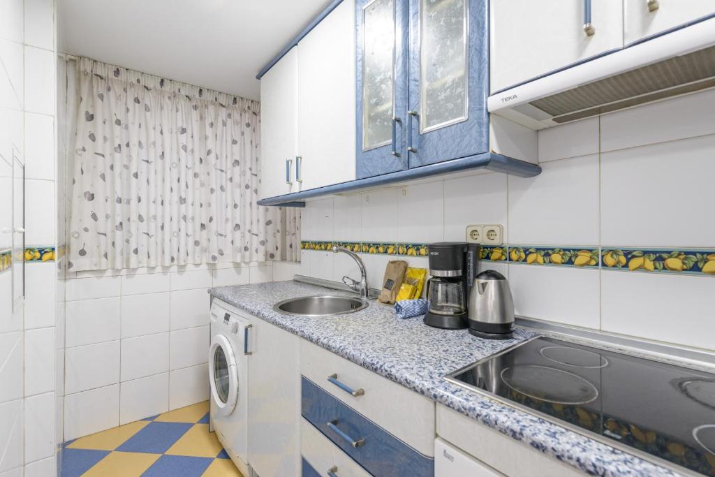 Spacious flat - train station 500m away - 3