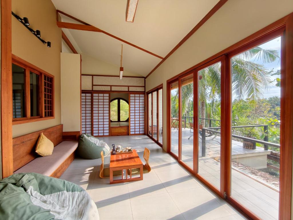 The Zen - InnerZen Mekong Riverside homestay Ben Tre 1 bed for 1-2 persons, 2 beds for 3-4 persons