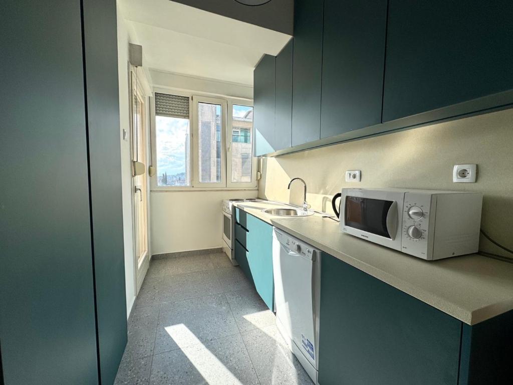 The Government District Suite - 2