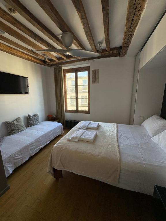 Boutique Hotel de la Place des Vosges - 4