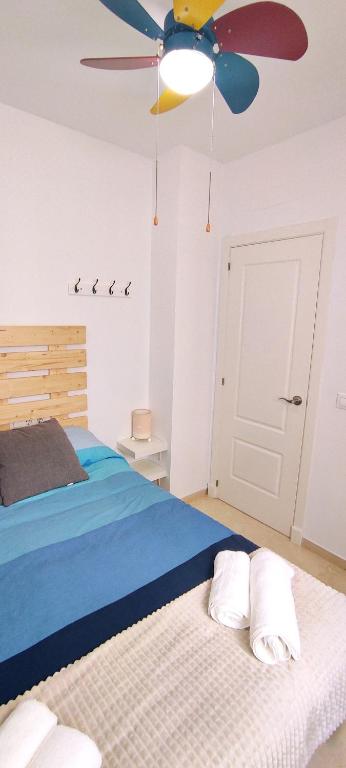 Apartamento TomCar Piscina, Pádel, wifi y zonas comunes - 4