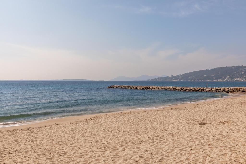 Eden docteur HOCHET 100 m des plages 3 couchages ou 4 si 2 enfants - 2
