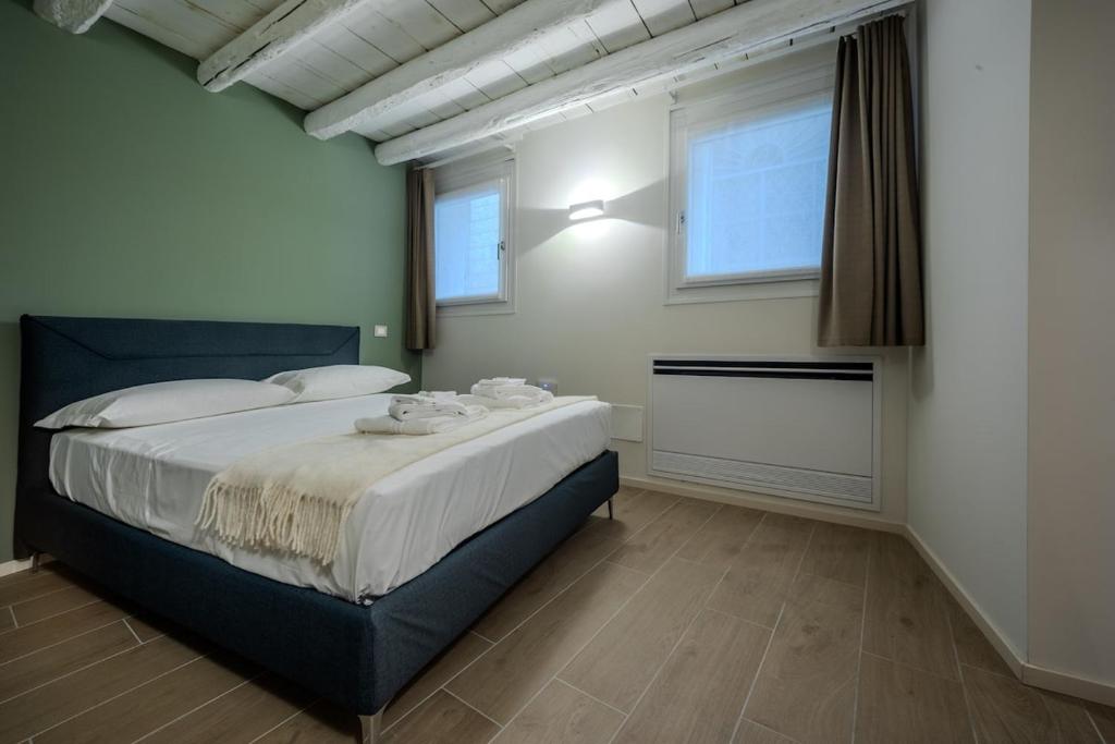 La Cereria Design Flats - Il Calligrafo Accessibile - 1