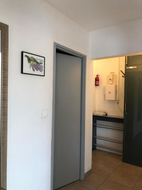 Agreable T2 1 chambre plage à 4 mn CLIM Parking Wifi - 4
