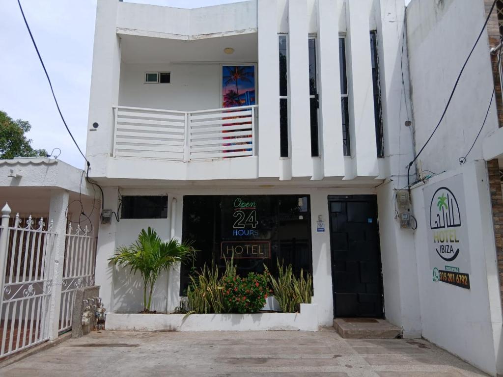 HOTEL IBIZA - 1