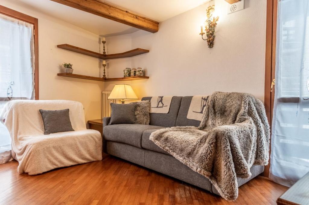 HelloCHALET Derby - Heart of Cervinia, Balcony & Lifts 1 Min Walk - 1