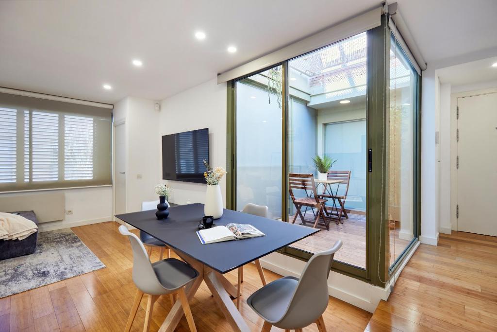 Cozy Apartment III – Les Corts