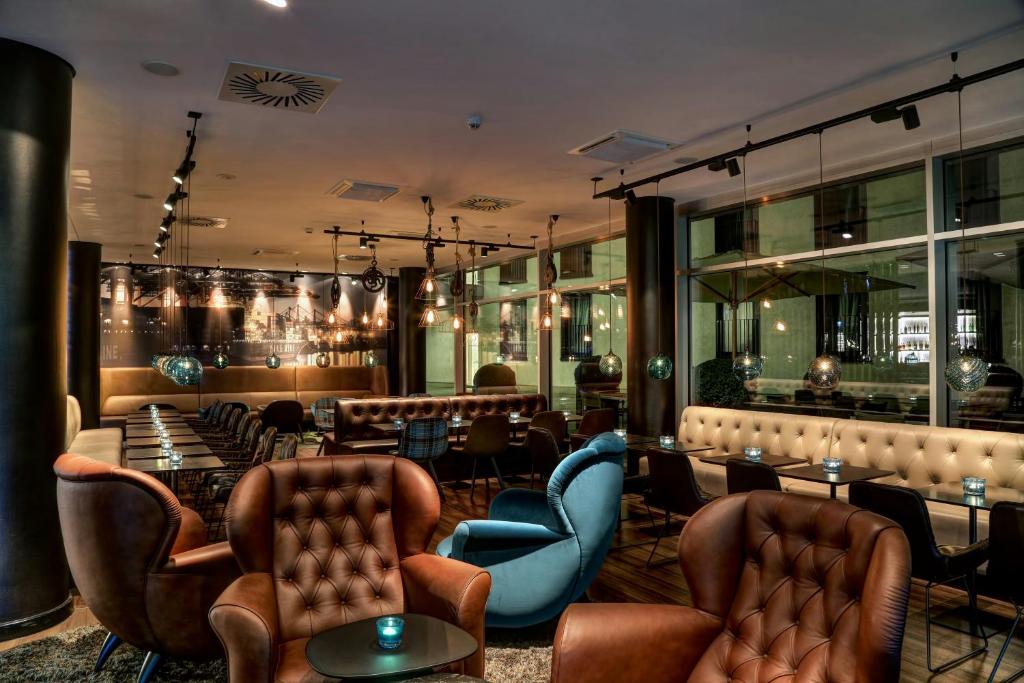 Bar/lounge