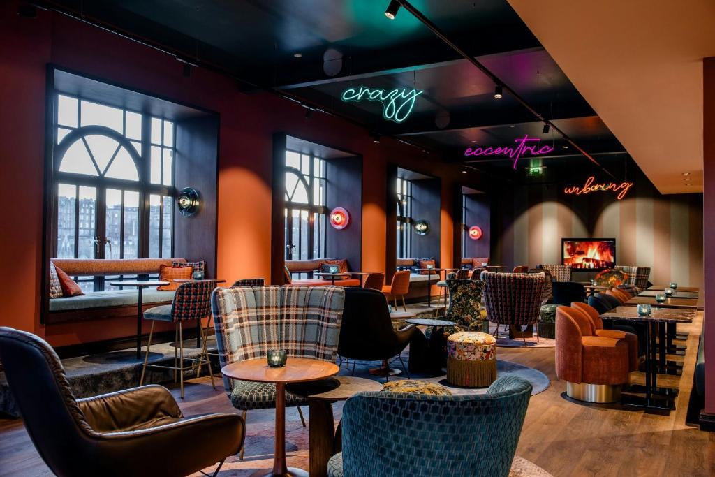 Bar/lounge